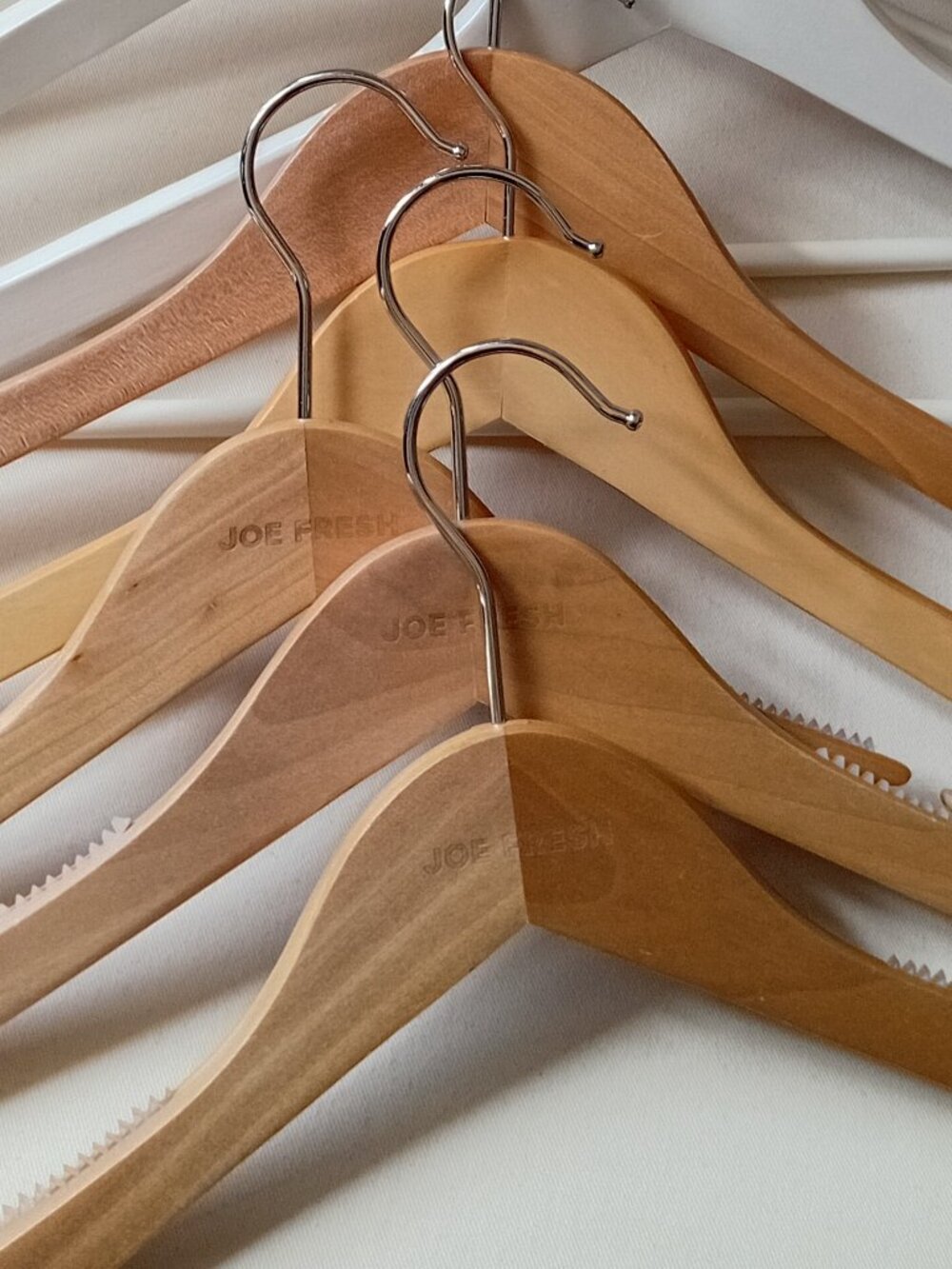 Solid Wood Hangers Natural & White Lot Of 11 - Picture 2 of 14